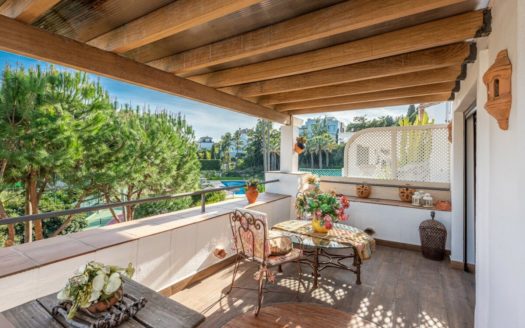 3 bedrooms Townhouse in Milla de Oro