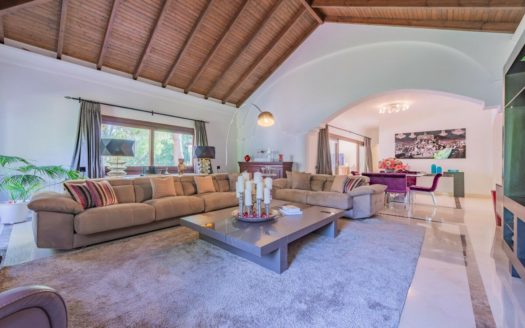 6 bedrooms Villa in Nueva Andalucia