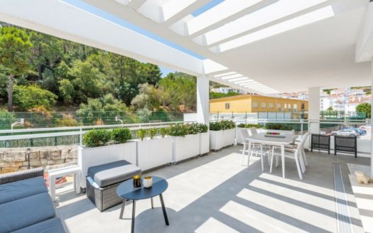 Apartamento de 3 dormitorios en Benahavis