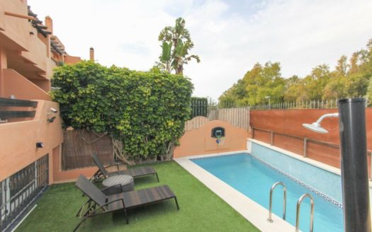 3 bedrooms Townhouse in Milla de Oro