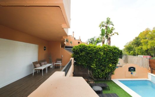 3 bedrooms Townhouse in Milla de Oro