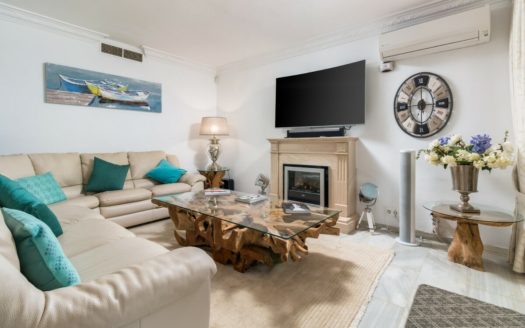 3 bedrooms Apartment in Milla de Oro