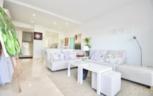 3 bedrooms Penthouse in Nueva Andalucia