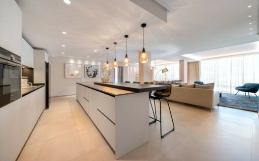 4 bedrooms Apartment in Nueva Milla de Oro