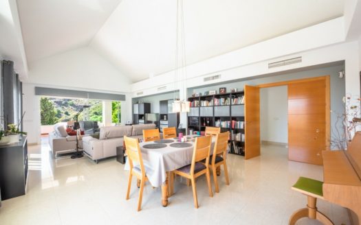 Villa de 5 dormitorios en Benahavis