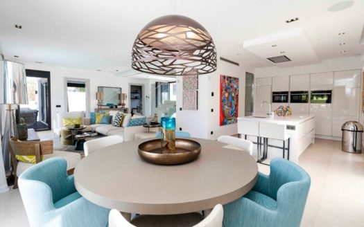 Villa de 5 dormitorios en Benahavis