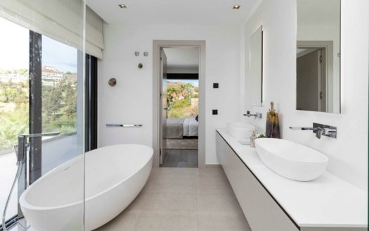 Villa de 5 dormitorios en Benahavis