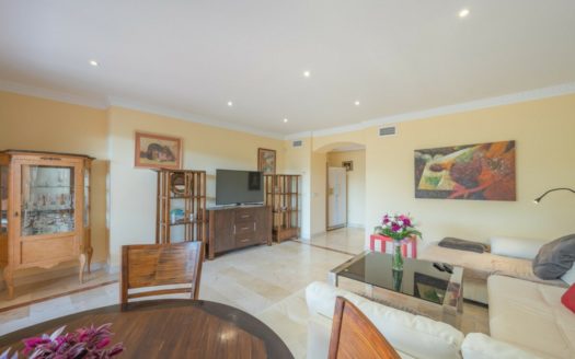 Apartamento de 2 dormitorios en Benahavis
