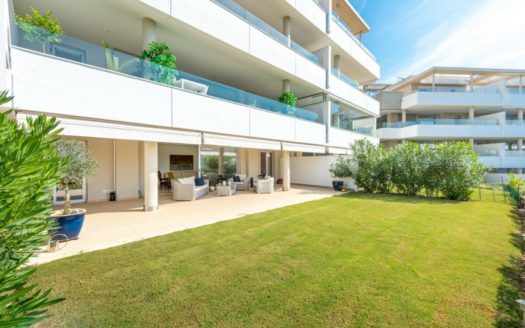 Apartamento de 3 dormitorios en Benahavis