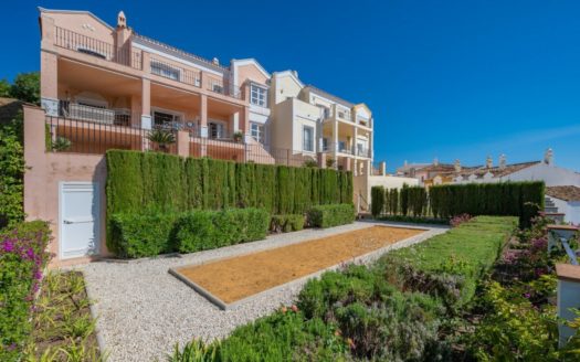 Villa de 4 dormitorios en Benahavis