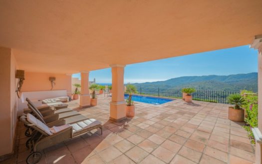Villa de 4 dormitorios en Benahavis