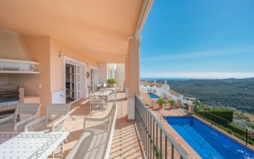 Villa de 4 dormitorios en Benahavis