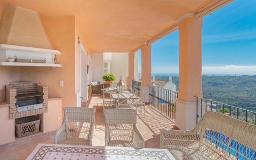 Villa de 4 dormitorios en Benahavis