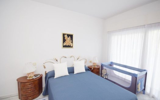 Apartamento de 2 dormitorios en Alhambra del Mar