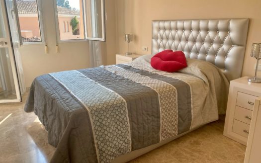 Apartamento de 2 dormitorios en Puerto Golf