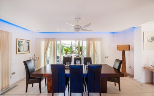5 bedrooms Villa in Nueva Andalucia