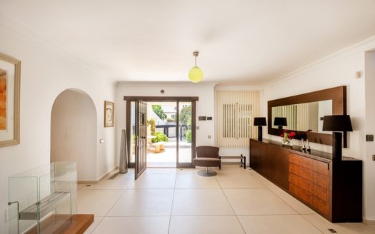 5 bedrooms Villa in Nueva Andalucia