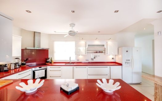 5 bedrooms Villa in Nueva Andalucia