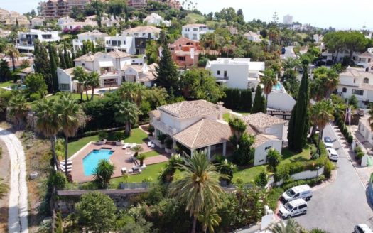 5 bedrooms Villa in Nueva Andalucia