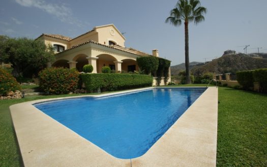 4 bedrooms Villa in Nueva Andalucia