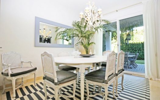 5 bedrooms Villa in Nueva Andalucia