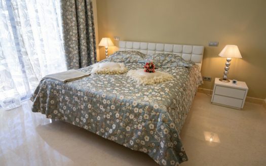 Ático de 3 dormitorios en Benahavis