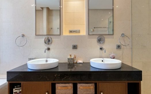 Ático de 3 dormitorios en Benahavis