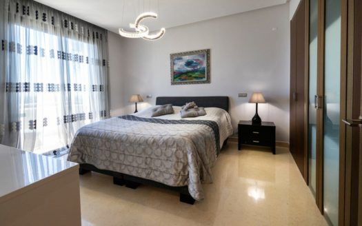 Ático de 3 dormitorios en Benahavis