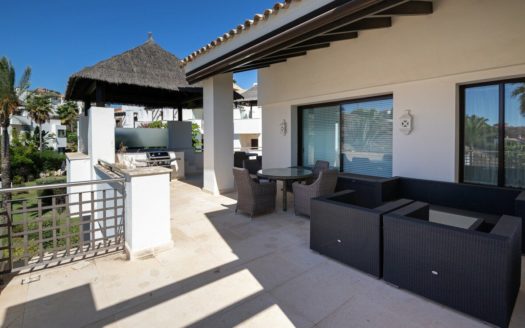 Ático de 3 dormitorios en Benahavis