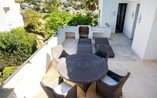 Ático de 3 dormitorios en Benahavis