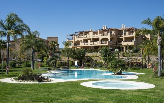 Apartamento de 3 dormitorios en Benahavis