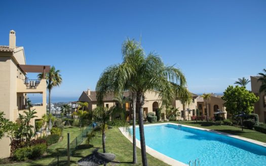 Apartamento de 3 dormitorios en Benahavis