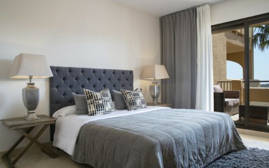 Apartamento de 3 dormitorios en Benahavis