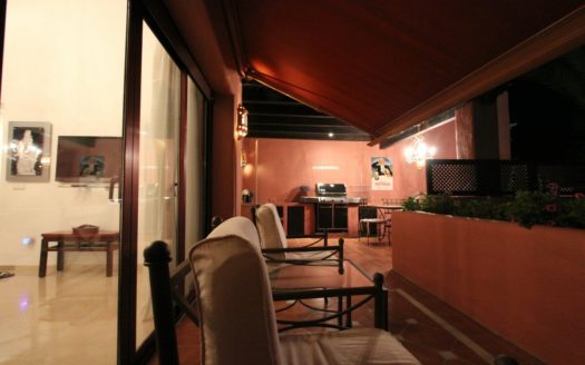 Ático de 3 dormitorios en Nueva Milla de Oro