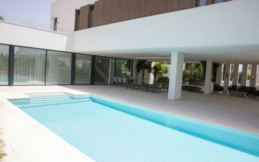 Villa de 5 dormitorios en Benahavis