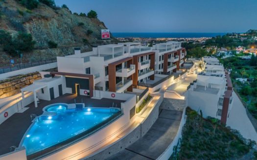 Ático de 3 dormitorios en Benahavis