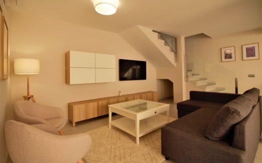 Villa de 4 dormitorios en Nueva Milla de Oro