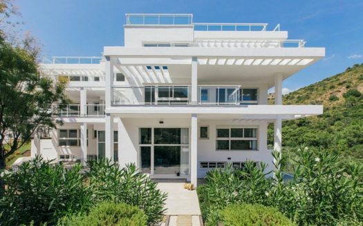 Apartamento de 3 dormitorios en Benahavis