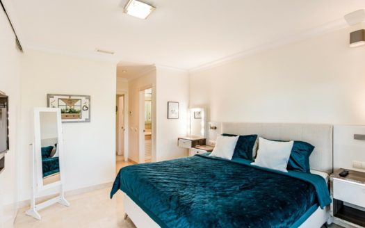 3 bedrooms Apartment in Nueva Andalucia