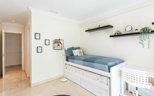 3 bedrooms Apartment in Nueva Andalucia