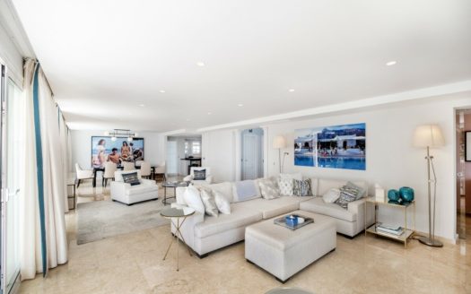 Villa de 4 dormitorios en Milla de Oro