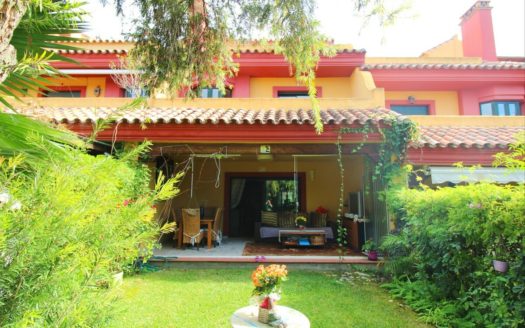 3 bedrooms Townhouse in Milla de Oro