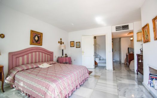 3 bedrooms Townhouse in Edificio Online