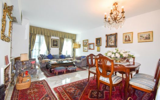 3 bedrooms Townhouse in Edificio Online