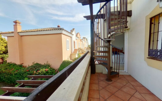 Adosado de 3 dormitorios en Nueva Milla de Oro