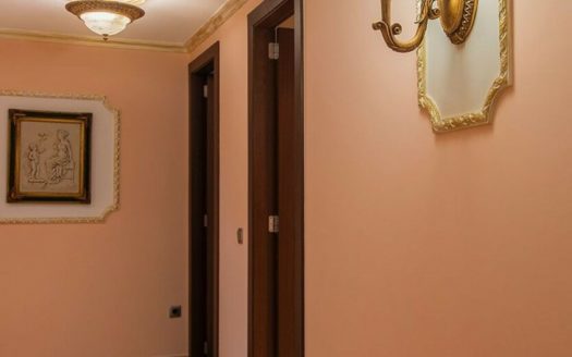 4 bedrooms Apartment in Medina de Banús