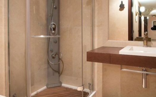 4 bedrooms Apartment in Medina de Banús