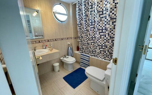 2 bedrooms Apartment in Lorcrimar