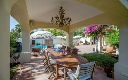 Villa de 5 dormitorios en El Herrojo Alto