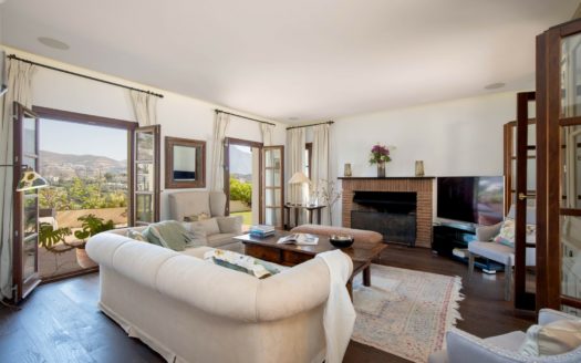 Villa de 5 dormitorios en El Herrojo Alto